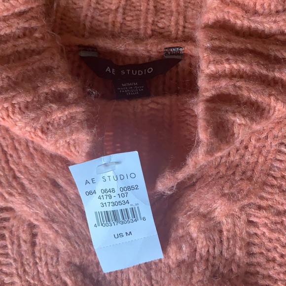 NEW AE STUDIO SWEATER MADE IN ITALY (M) - Picture 6 of 8